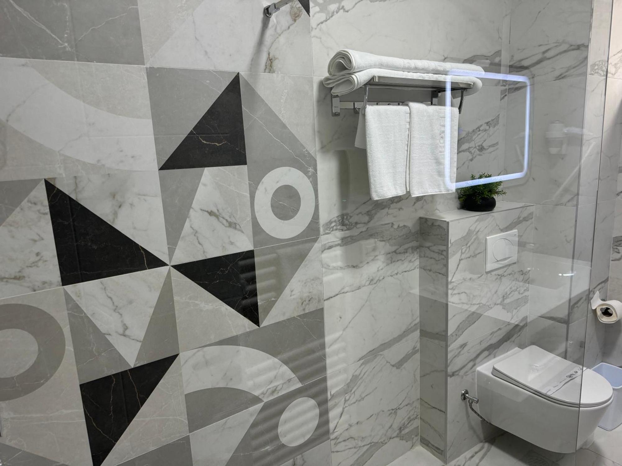 Hotel Le Manoir Gostivar Kültér fotó